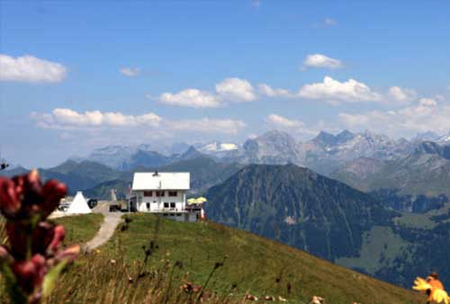 Berghaus Schönbüel